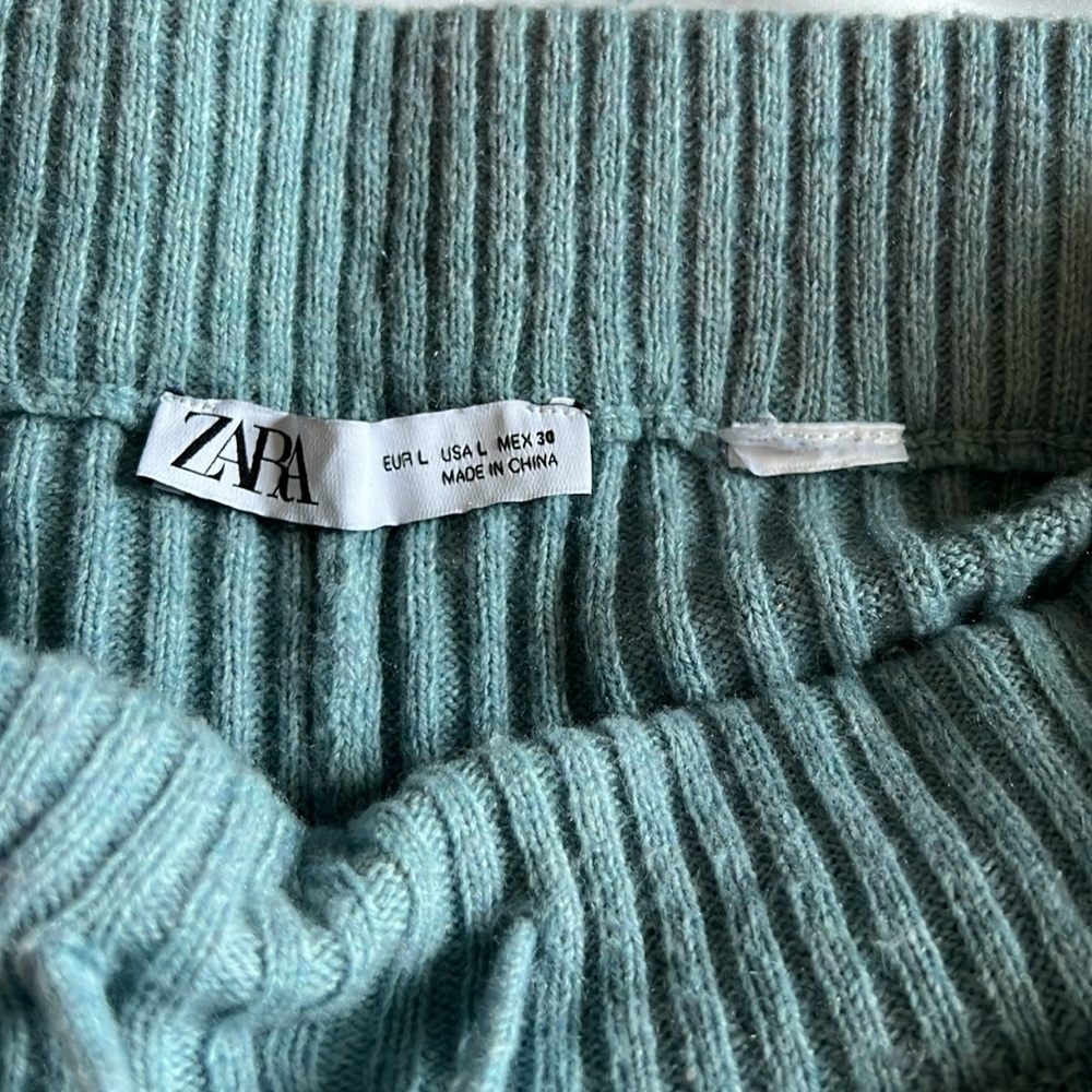 Zara Ribbed Flare Pants - Picture 4 of 4